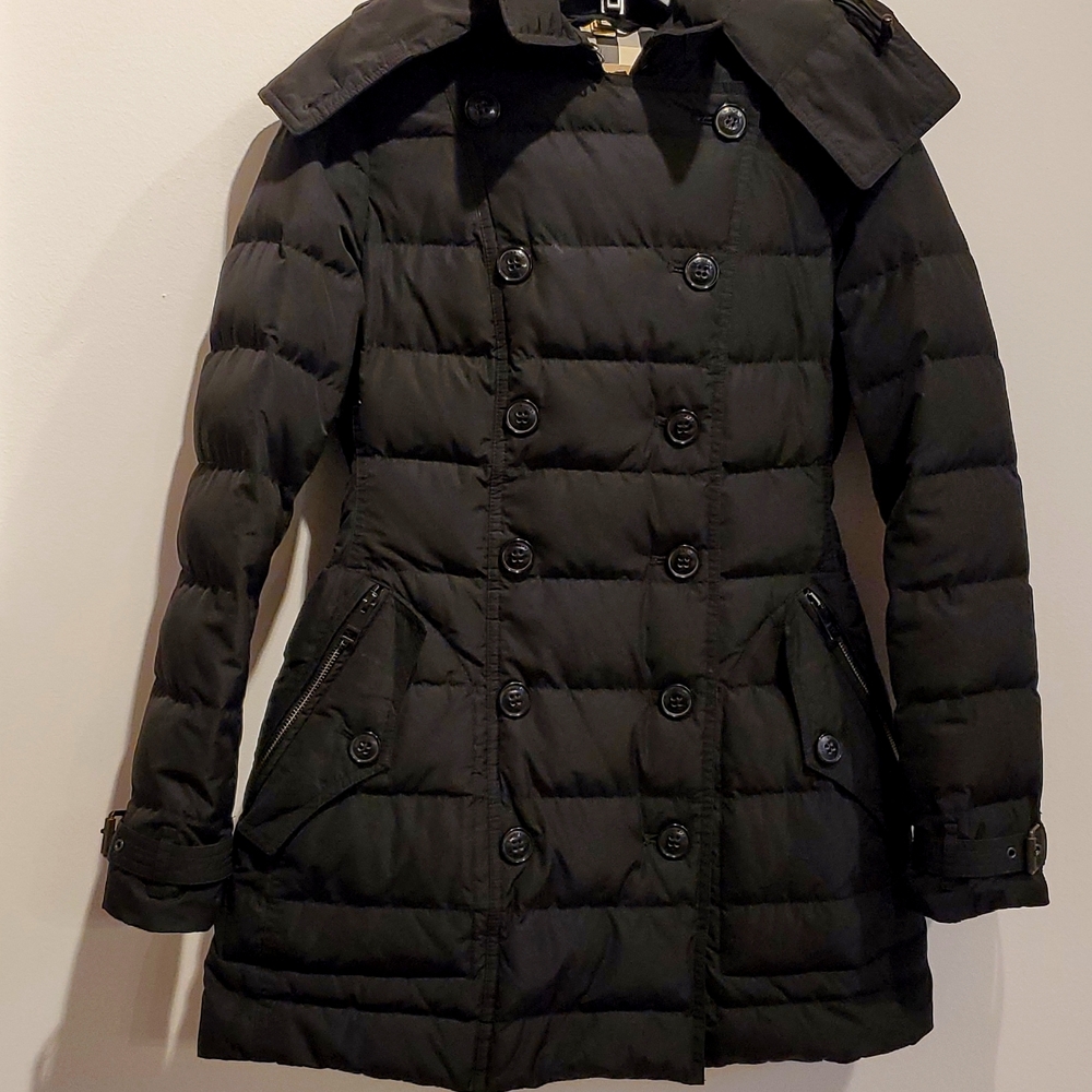 Burberry Brit Quilted Ashwick Puffer Down Coat in Black - Picture 2 of 11